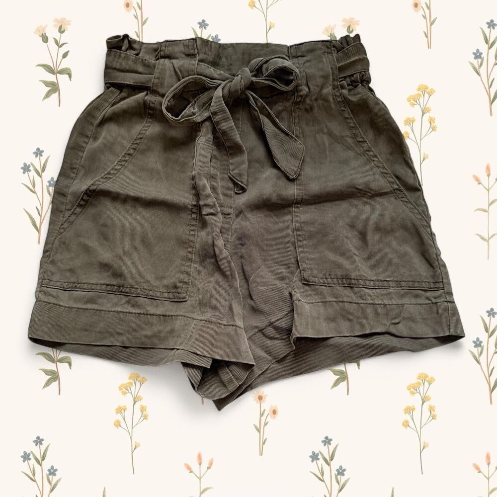 H&M Olive Green Paperbag Waist Tie Shorts - Size 4